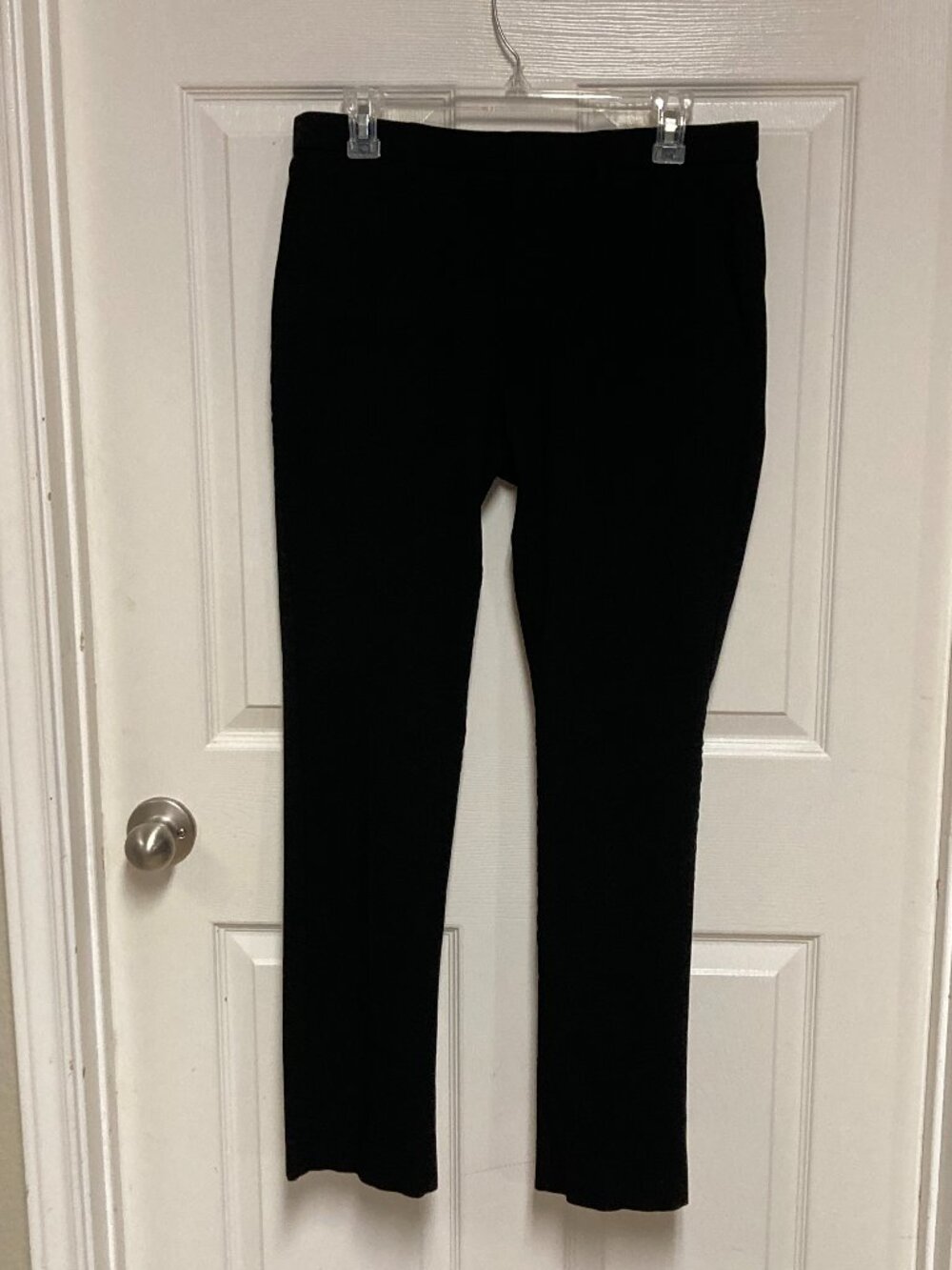 Men's dress pants by Tommy Hilfiger black size 31 X 32